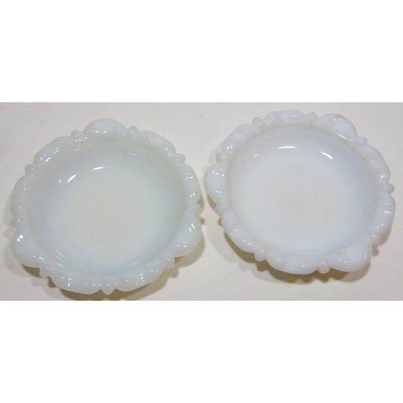 Ashtray Milk Glass 5.5" Anchor Hocking Thumbprint 2 Ashtrays Mid Century Dishes - Picture 2 of 8